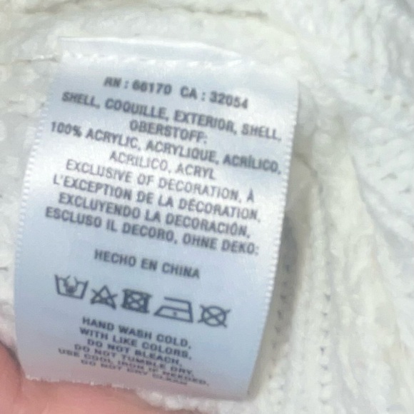 Anthropologie women’s Hearts Mock Neck Sweater - Picture 3 of 4